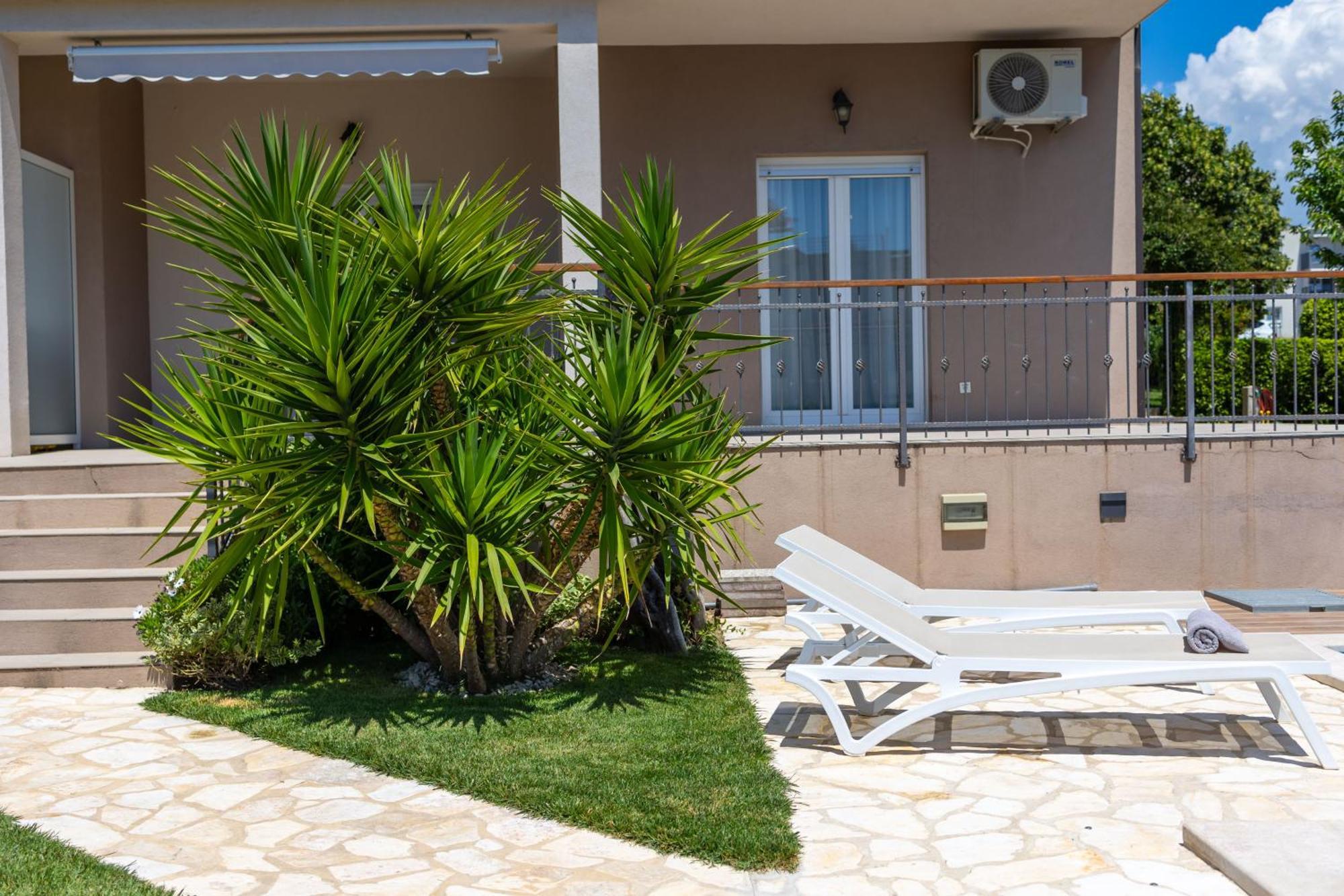 Sunny Garden Apartment Сплит Екстериор снимка